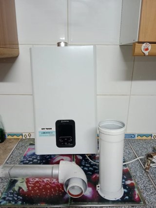 Calentador de Gas Natural Ariston