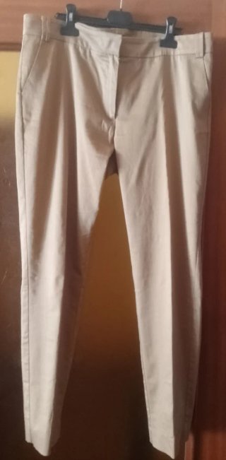 Pantalón color camel