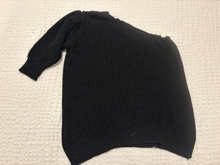 Jersey Asimétrico Negro