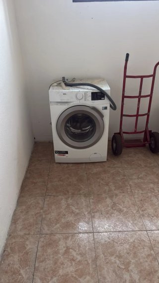 Alquiler trastero, calle melilla 7, tel 670886797