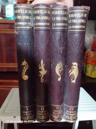 Vendo 4 libros de maravillas de la vida animal