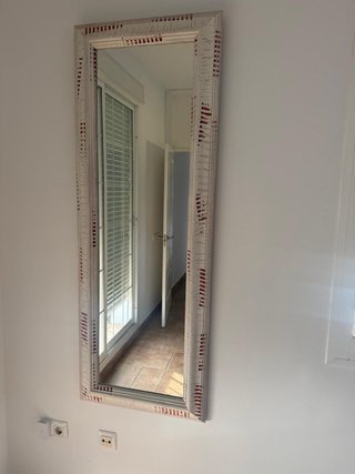 Espejo de Pared con Marco de Madera y dos cuadros