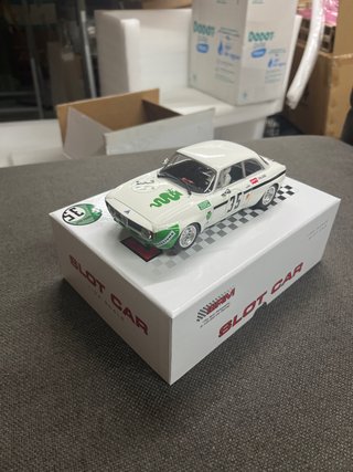 Coche Slot BRM 1/24 Alfa Romeo Giulia