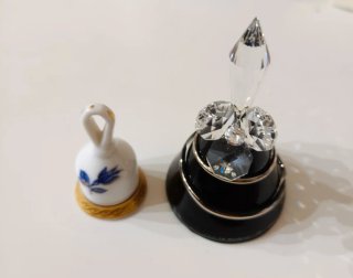 Coppia di piccole Campanelle in ceramica e vetro