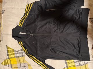 Chaqueta Adidas Negra y Dorada Talla M