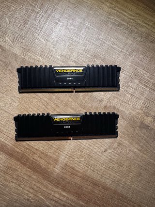 Pack 2 Módulos RAM Corsair Vengeance LPX 16GB