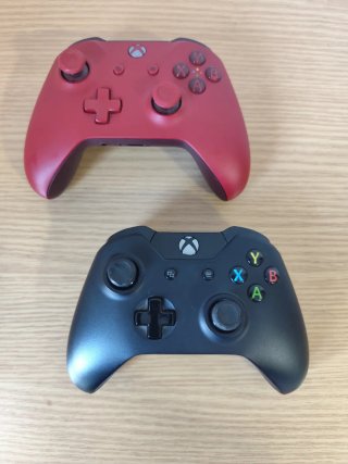 Pacchetto 2 Controller Ufficiali Xbox Series X|S, Xbox One