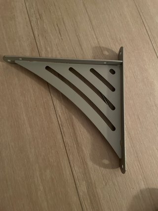 Escuadra para estantería metálica