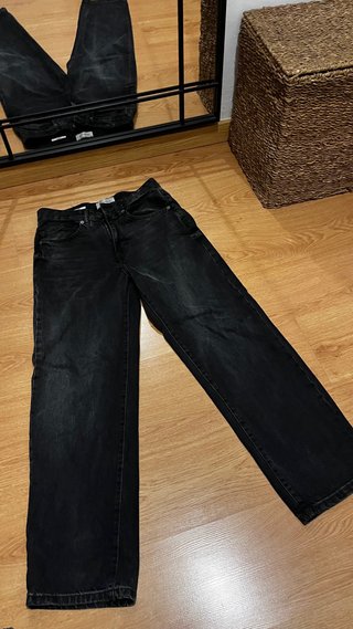 Pantalón vaquero negro