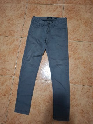Pantalón Vaquero Gris Talla 38