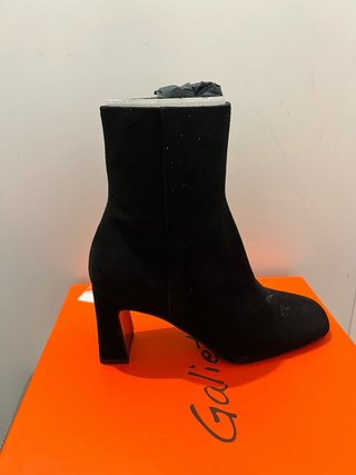 Stivaletti Galieti neri taglia 35