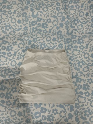 Falda Blanca Fruncida
