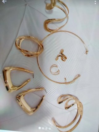Set de Bisutería Dorada