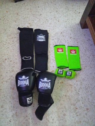 Pack Guantes y Protectores Buddha
