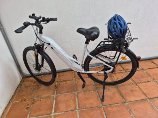 Bicicleta Eléctrica Rockrider Blanca
