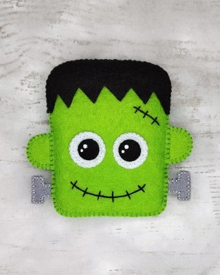 Imán de Frankenstein hecho a mano en fieltro