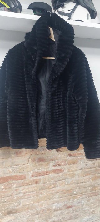 Chaqueta de Pelito Negra