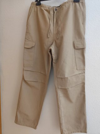 Pantalón Cargo Beige