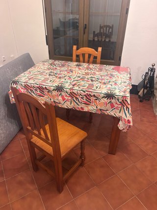 Mesa de Madera Robusta