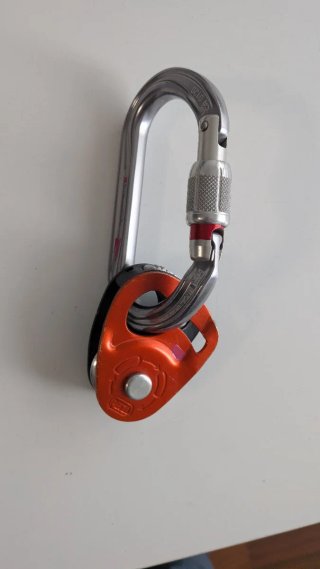 Petzl Micro Traxion y Mosquetón OK Screw-Lock