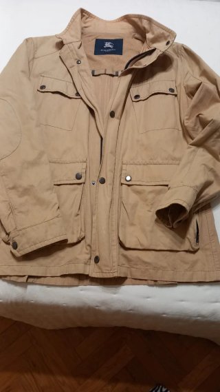 Cazadora Burberry Camel talla 52