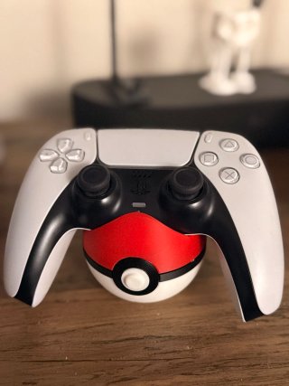 Soporte para mando PS5 (DualSense) Pokéball