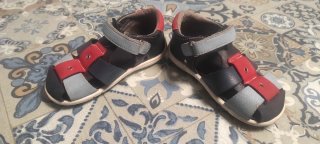 Sandalias Titanitos Rojas y Azules Talla 24