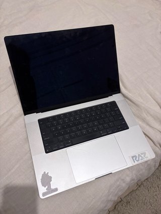 MacBook Pro M1 16GB RAM + IPAD 7ma generacion