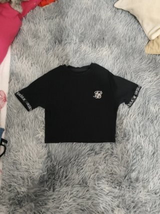Crop top negro SIKSILK