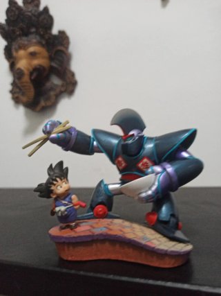 Figura Gashapon Dragon Ball Goku e Robot megahause