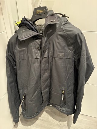 Abrigo Superdry Negro