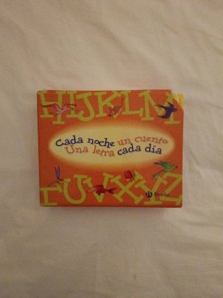 Cada noche un cuento. Una letra cada día.