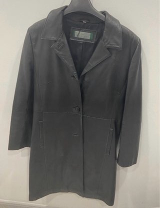 Abrigo de piel negro