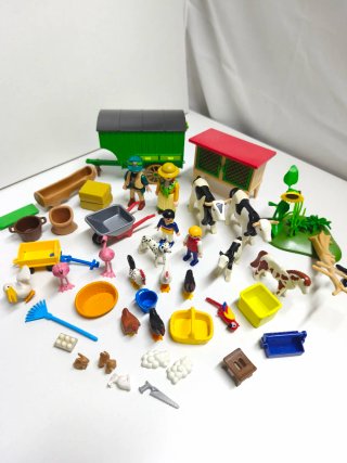 Playmobil Gallinero 70138