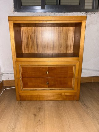 Mueble auxiliar de madera con 2 cajones