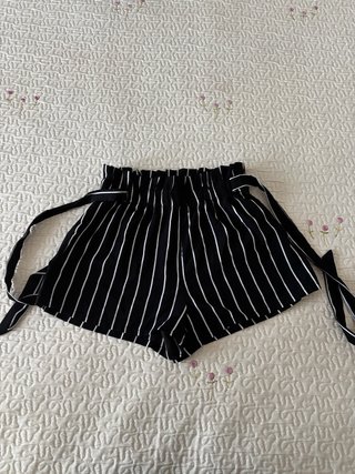Pantalones cortos de vestir a rayas