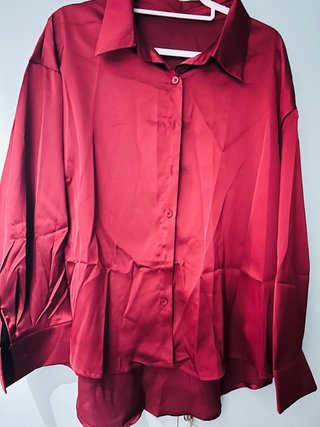 Camisa de vestir roja