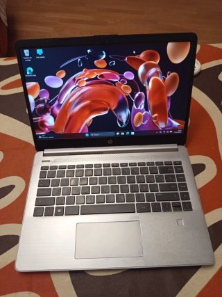 Portátil HP 14 i5 10ª Gen