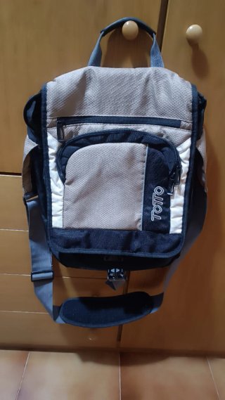 Bandolera grande para ordenador Totto