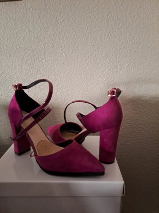 Zapatos de tacón morados