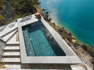 Piscinas de de hormigón armado gunitadas.