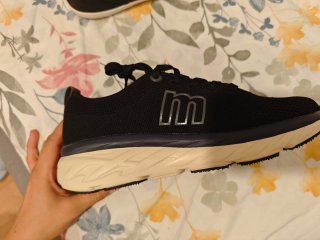 Zapatillas deportivas Mustang negras talla 39 NUEV