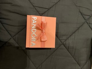 Caja de Anillo Pandora Rosa
