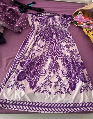 Vestido Estampado Blanco y Morado