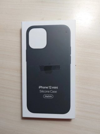 Custodia in silicone per Apple iPhone 12 mini MagSafe