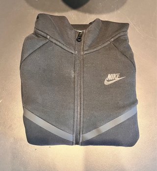 Sudadera Nike Tech Fleece Windrunner Negra niños