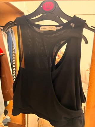 Top Negro Pull&Bear Talla M