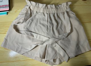 Shorts Beige de Cintura Alta
