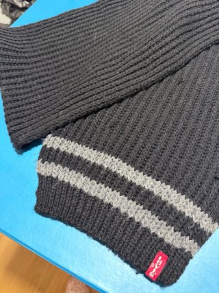 Bufanda Levi's Negra y Gris hombre