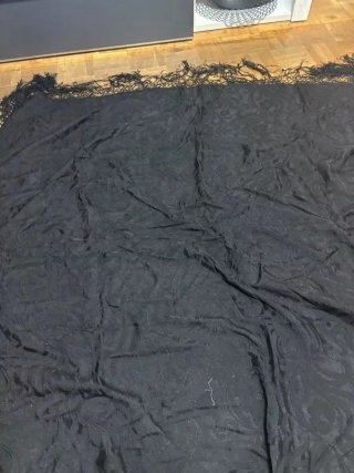 Pañuelo Antiguo Adamascado Negro
